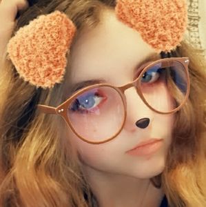 Meet your Posher, Amelia